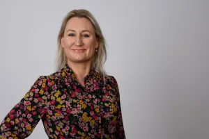 Muotokuva Nora Kärkkäinen