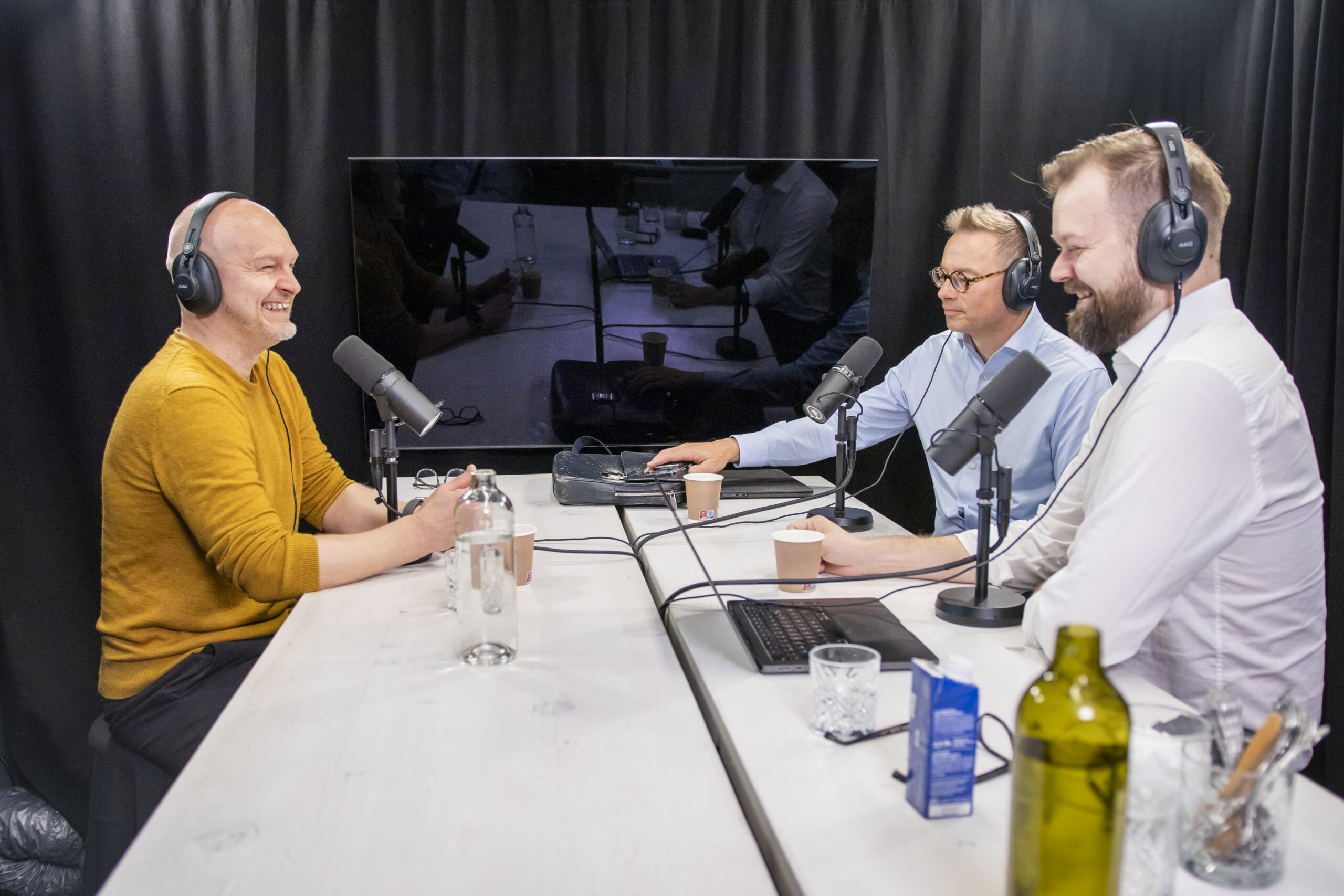 Strategian seurassa podcastin nauhoitukset. Kuvassa Tero Ojanperä ja Sammeli Liikkanen