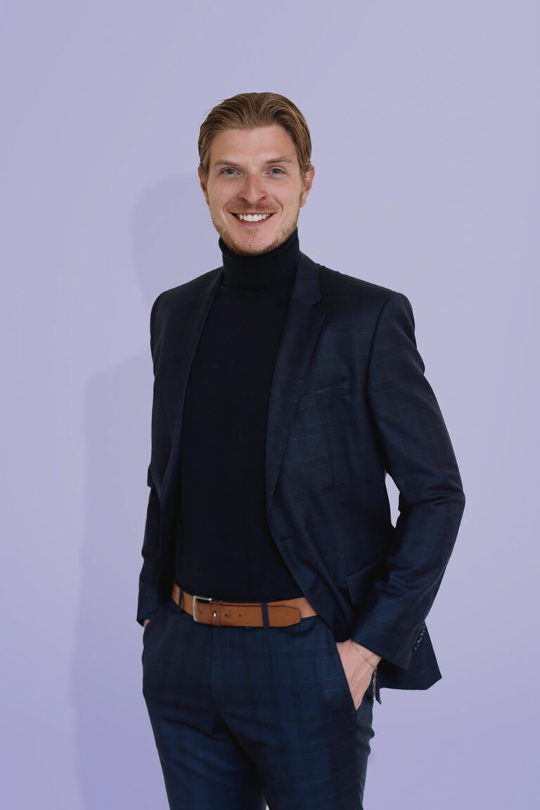 Oskari Koskela Strategian seurassa host