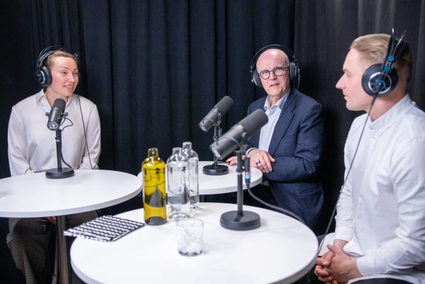 Strategian seurassa Antti Vasara ja Janne Pulkkinen